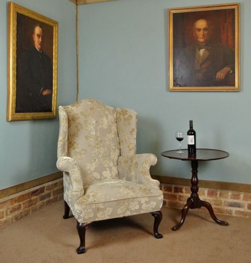 fig 1. George III Mahogany Wingback Chair c. 1780