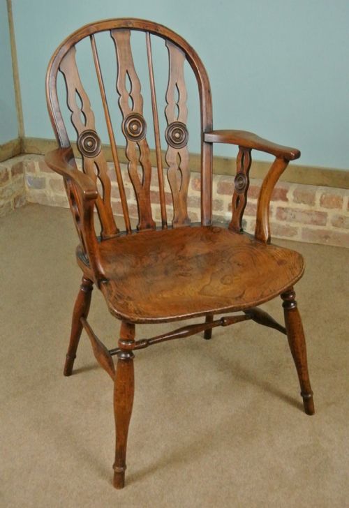 A Thames Valley Yew and Elm Windsor Chair by Robert Prior C. 1830