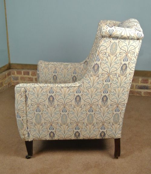 fig 3. A late Victorian Wingback In the manner of Gillows of Lancaster and London c. 1890