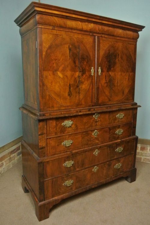 fig 3. Exemplary William and Mary Burr Walnut Cabinet on Chest c. 1680