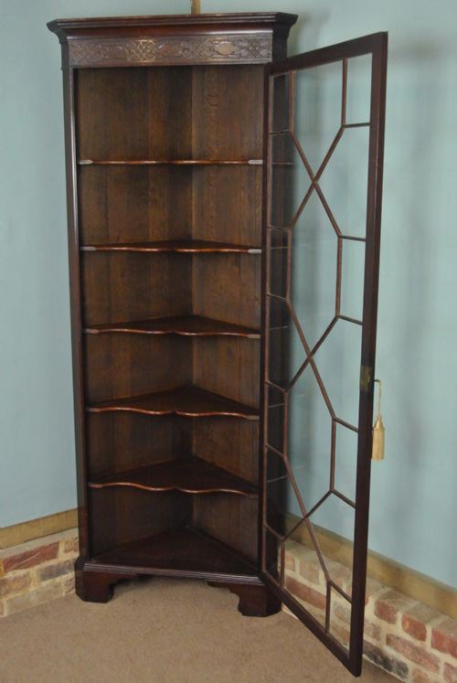 fig 2. Good Georgian Mahogany Corner Display Cabinet c. 1820