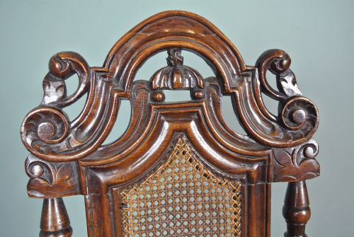 fig 3. William and Mary Baroque Walnut Chair c.1690