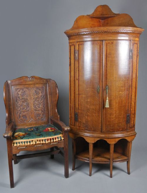 fig 1. Queen Anne Oak Bow Front Corner Cabinet with Original Upper Shelf c. 1710