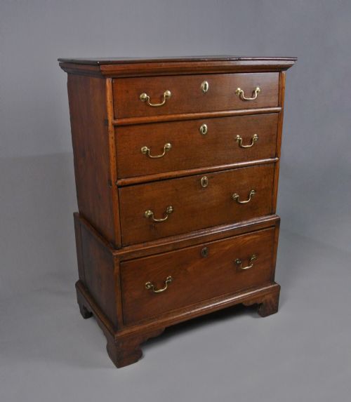 Small George II Oak and Burr Elm Chest on Chest C. 1740