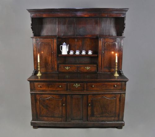 Exemplary George II Small Welsh Oak Country Dresser C. 1750