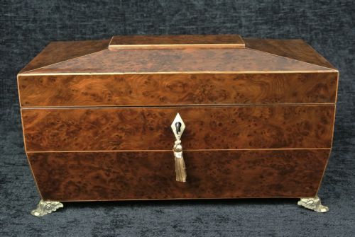 Wonderful Crafted Georgian Burr Yew and Oak Jewellery Casket C. 1825