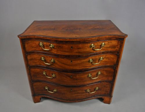 fig 1. Exemplary George III Mahogany Serpentine Chest of Small Elegant Proportions c.1770