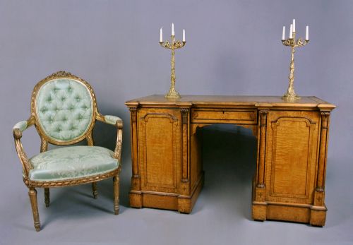fig 2. Superb Hungarian Ash Desk Attributed To Howard & Sons C. 1875