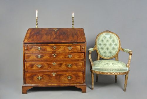 fig 2. Exceptional George II Yew Wood and Walnut Bureau c. 1750