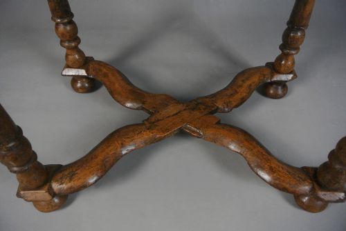 fig 1. Beautiful William and Mary Walnut Lowboy c. 1690