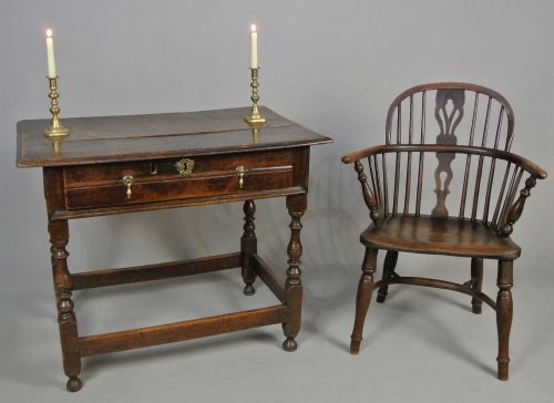 fig 1. Beautiful Queen Anne Oak Lowboy c. 1700