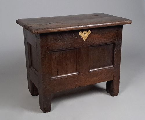 Small Early 18th Century Welsh Oak Coffer Bach C. 1710
