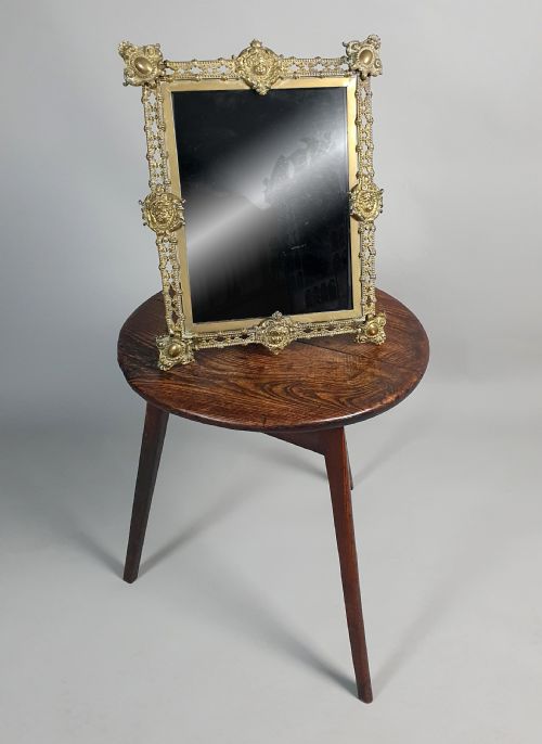 VICTORIAN BRASS WALL HANGING MIRROR WITH ORIGINAL PLATE AND CHERUBS C 1870 - ADDITIONAL PHOTO 2