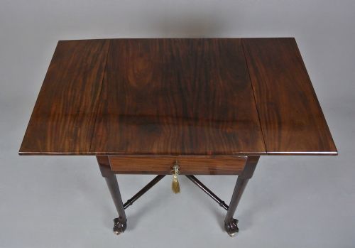 GEORGE II PADAUK CENTRE TABLE C 1750 - ADDITIONAL PHOTO 3
