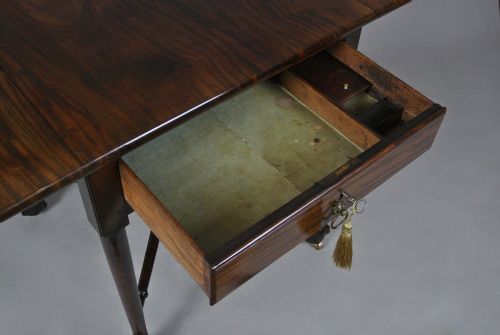 GEORGE II PADAUK CENTRE TABLE C 1750 - ADDITIONAL PHOTO 4