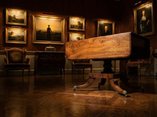 GEORGE III CUBAN MAHOGANY PEMBROKE TABLE C 1770 - ADDITIONAL PHOTO 1