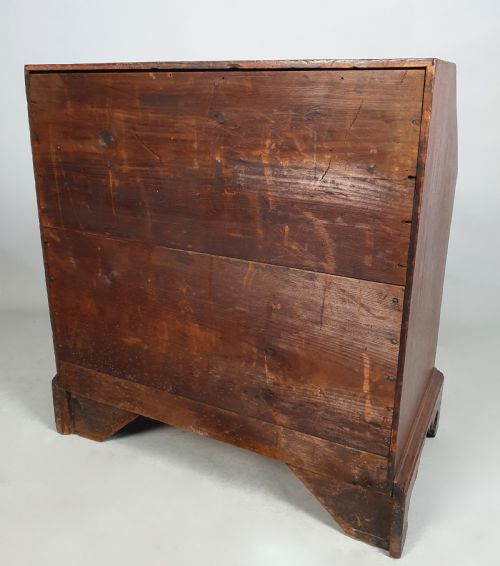 PETITE GEORGE II FRUITWOOD AND CEDARWOOD 'CHIPPENDALE' BUREAU C 1750 - ADDITIONAL PHOTO 6