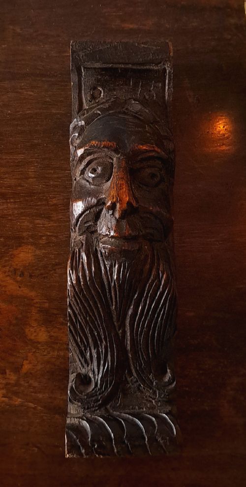 17TH CENTURY CARVED OAK FACE CORBELS C 1670 - ADDITIONAL PHOTO 6