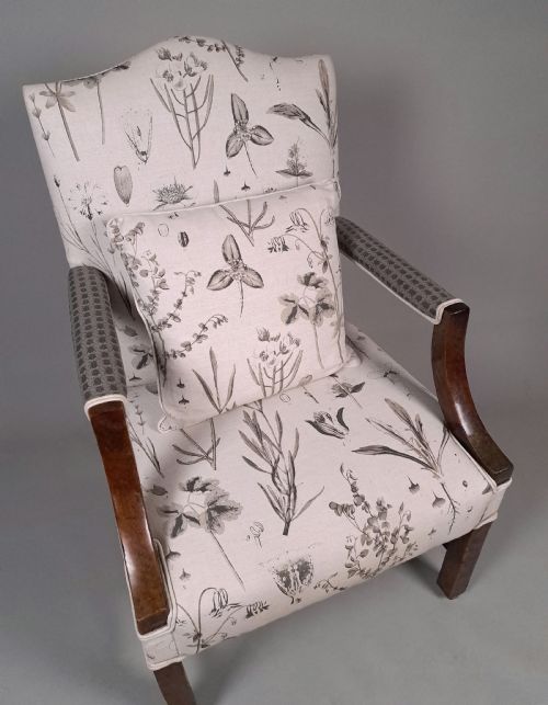 GEORGE III SOLID YEW WOOD GAINSBOROUGH ARM CHAIR C 1760 - ADDITIONAL PHOTO 2