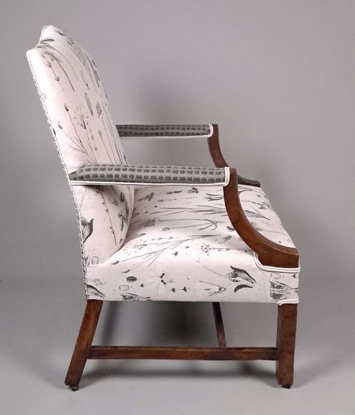 GEORGE III SOLID YEW WOOD GAINSBOROUGH ARM CHAIR C 1760 - ADDITIONAL PHOTO 5