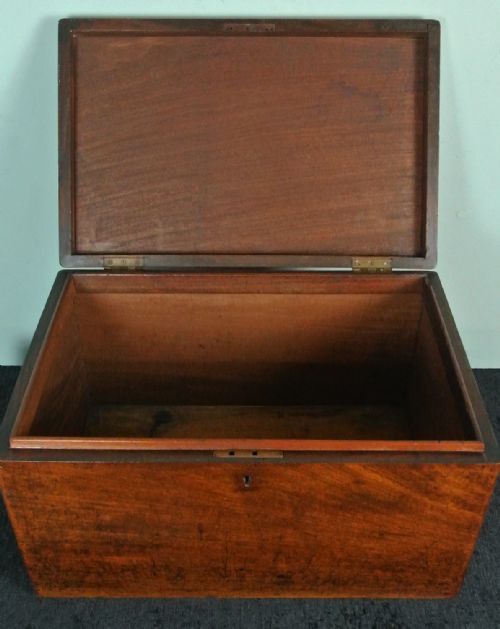 LARGE EARLY VICTORIAN TEAK CAMPAIGN CHEST C 1850 - ADDITIONAL PHOTO 4