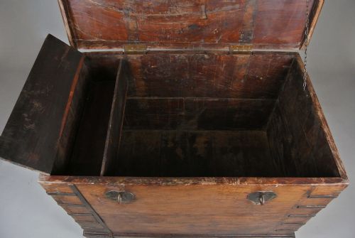 MONUMENTAL 19TH CENTURY TEAK AND IRON BOUND DOWRY CHEST C 1840 - ADDITIONAL PHOTO 3