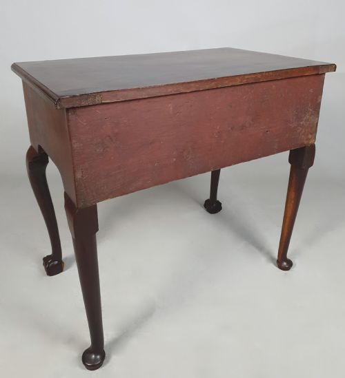 GEORGE III RED WALNUT LOWBOY ON BALL AND CLAW FEET C 1775 - ADDITIONAL PHOTO 8