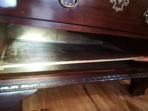 RARE AND FINE PADAUK WOOD BUREAU IN THE CHIPPENDALE MANNER C 1780 - ADDITIONAL PHOTO 9