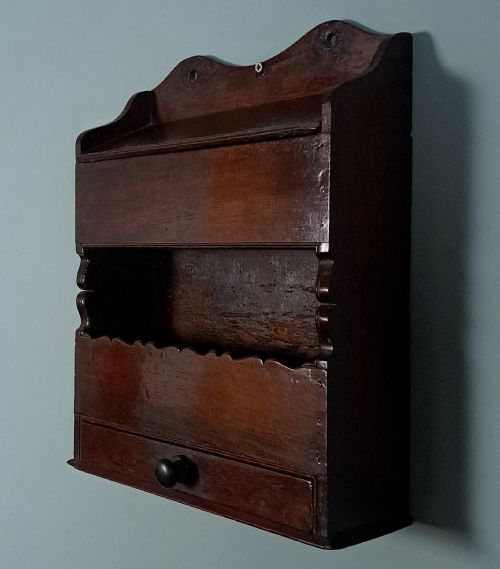 fig 1. Queen Anne Candle Salt and Key Wall Hanging Elm Box c. 1710