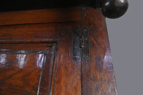 1723 DATED ENGLISH OAK COURT CUPBOARD - ADDITIONAL PHOTO 3
