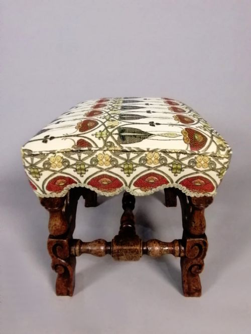 CHARMING CAROLEAN CARVED OAK STOOL C 1880 - ADDITIONAL PHOTO 1