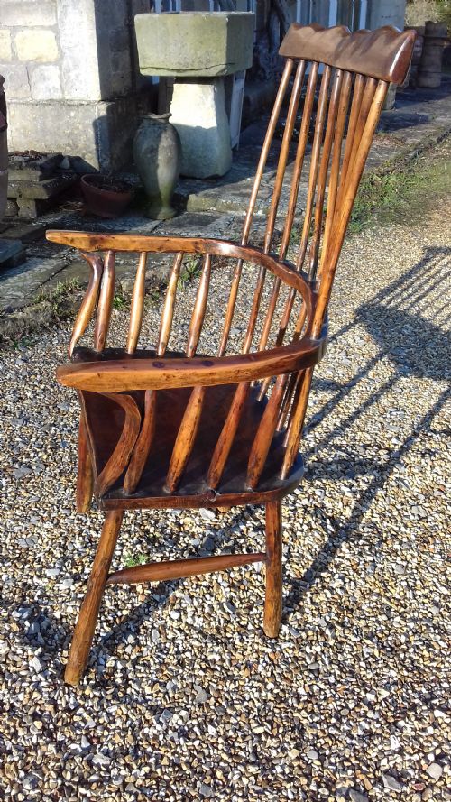 EXEMPLARY 18TH CENTURY WELSH HEDGE CHAIR - ADDITIONAL PHOTO 2