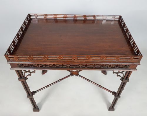 PADAUK GOTHIC CHIPPENDALE SILVER TABLE WITH CLUSTER COLUMN LEGS C 1830 - ADDITIONAL PHOTO 4
