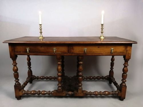 GEORGIAN WALNUT DRESSER SIDEBOARD WITH EARLIER WALNUT PANEL C 1820 - ADDITIONAL PHOTO 2