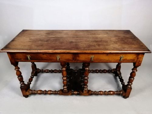 GEORGIAN WALNUT DRESSER SIDEBOARD WITH EARLIER WALNUT PANEL C 1820 - ADDITIONAL PHOTO 3