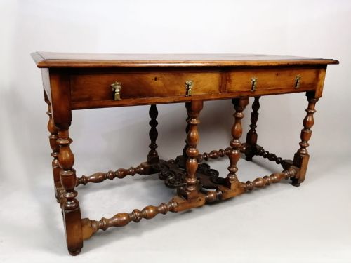 GEORGIAN WALNUT DRESSER SIDEBOARD WITH EARLIER WALNUT PANEL C 1820 - ADDITIONAL PHOTO 4