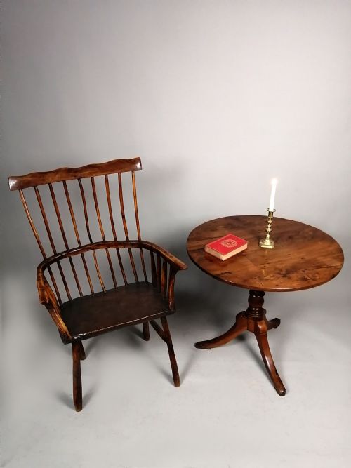 CHARMING GEORGIAN YEW WOOD WINE TABLE C 1750 - ADDITIONAL PHOTO 1