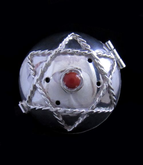 fig 1. Solid Silver Russian Judaica Spice Shaker 1894
