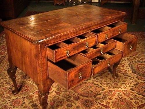 fig 1. Exemplary Queen Anne Walnut Dressing Table c. 1710