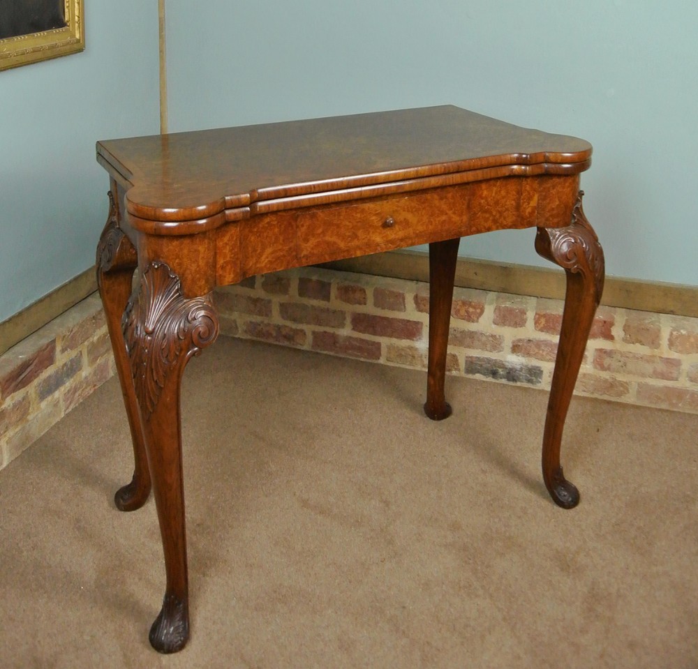 Superb Quality Edwardian Burr Walnut Concertina Card Table of George I design 