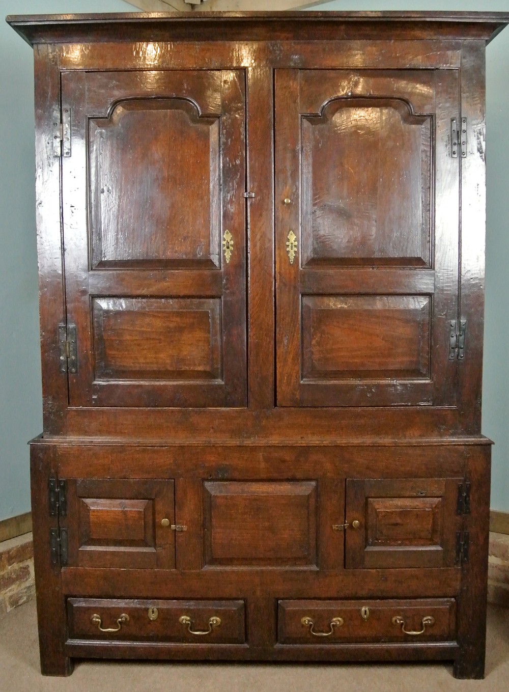 Early Georgian Oak Clothes Press c. 1730