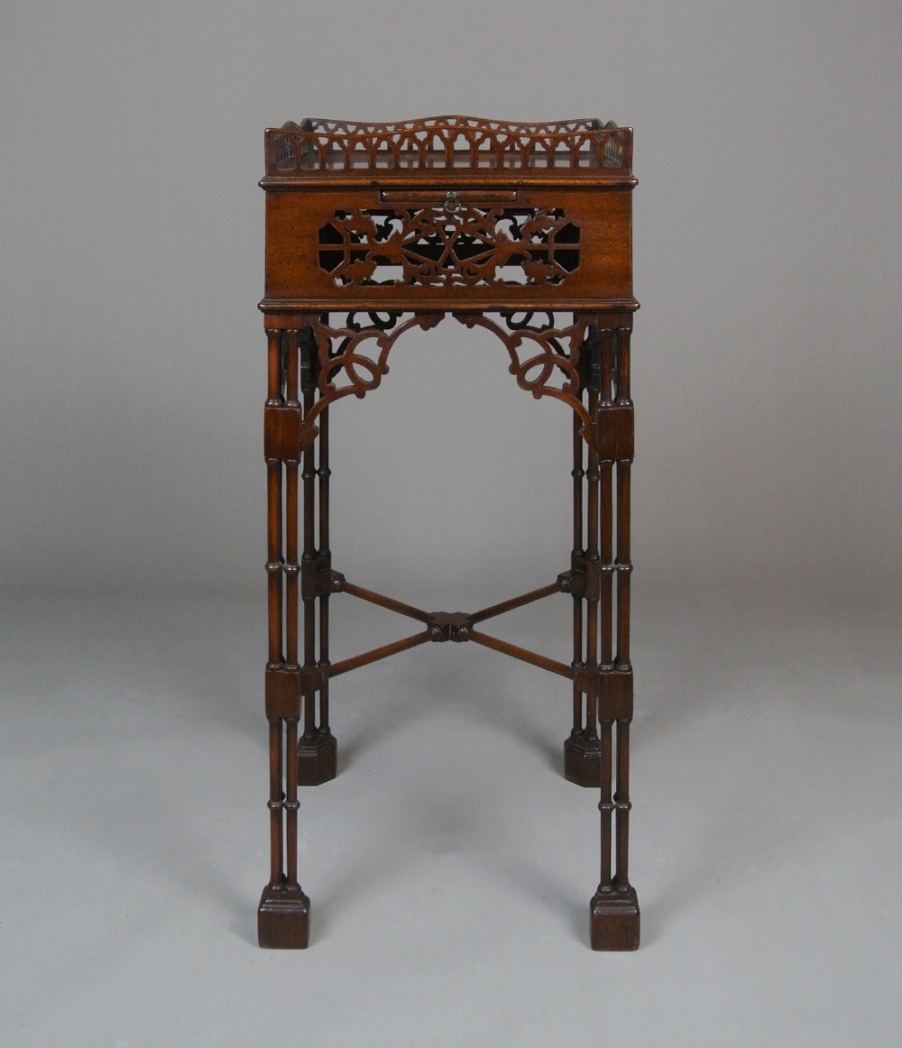 Fine Early 19th Century Mahogany Tea Kettle Stand of Chinese Chippendale Form 