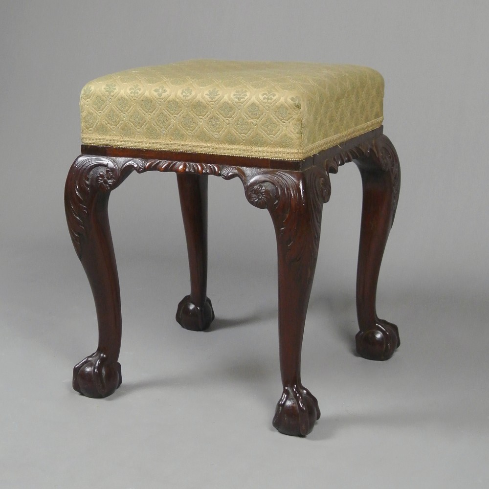 George III Mahogany Dressing Stool in the Manner of Benjamin Crook c. 1770