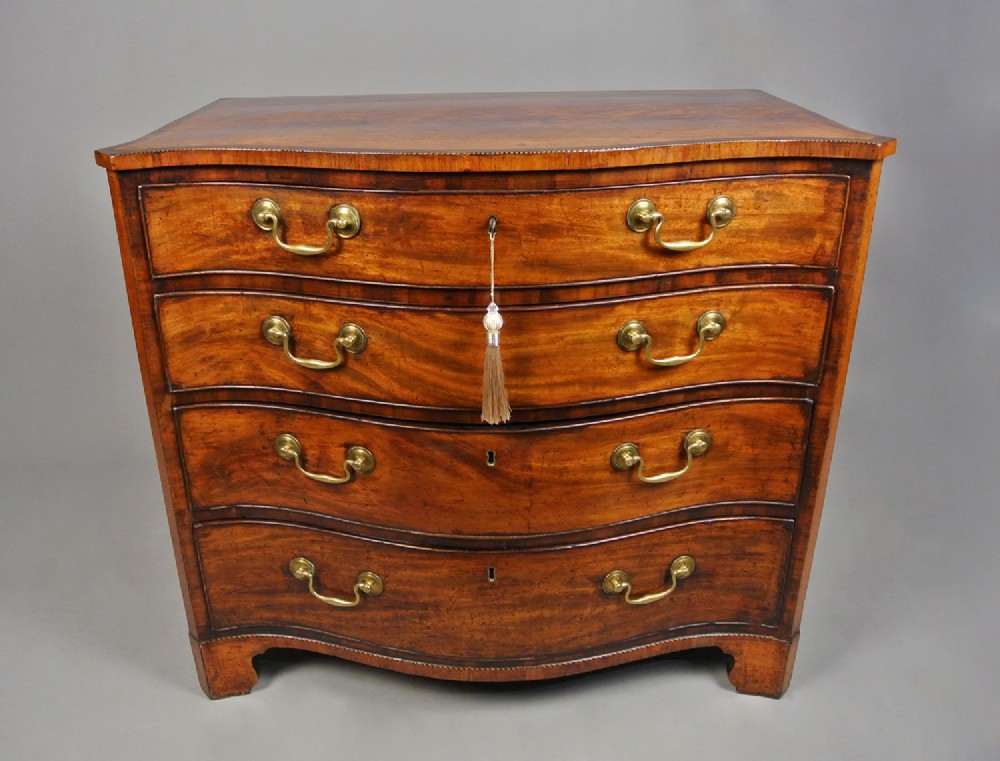 Exemplary George III Mahogany Serpentine Chest of Small Elegant Proportions c.1770