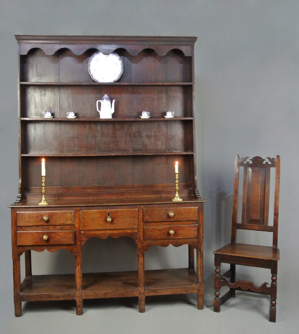 Lovely George III Oak and Elm Potboard Dresser c. 1800