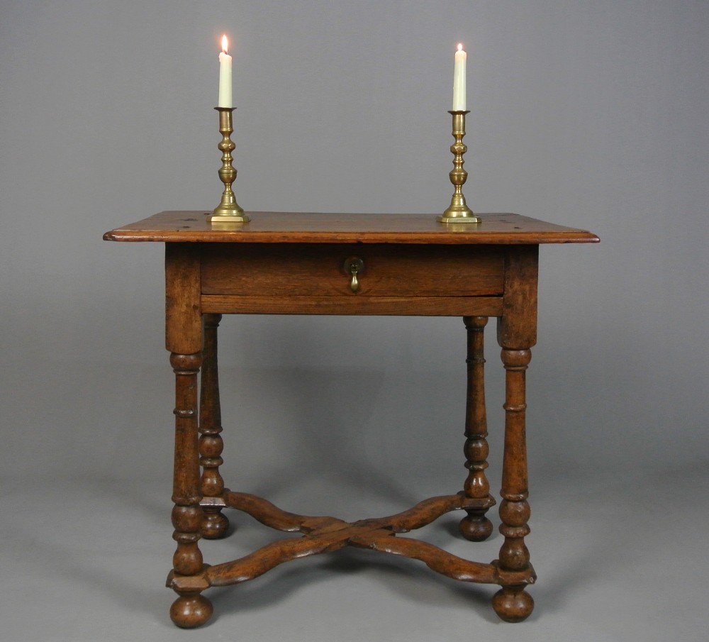 Beautiful William and Mary Walnut Lowboy c. 1690