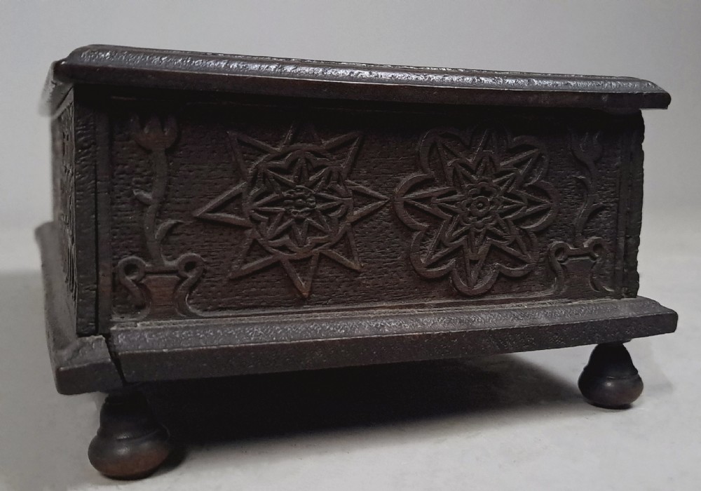 Small Well Carved Bible Box with Bible Dated 1722 View VIII