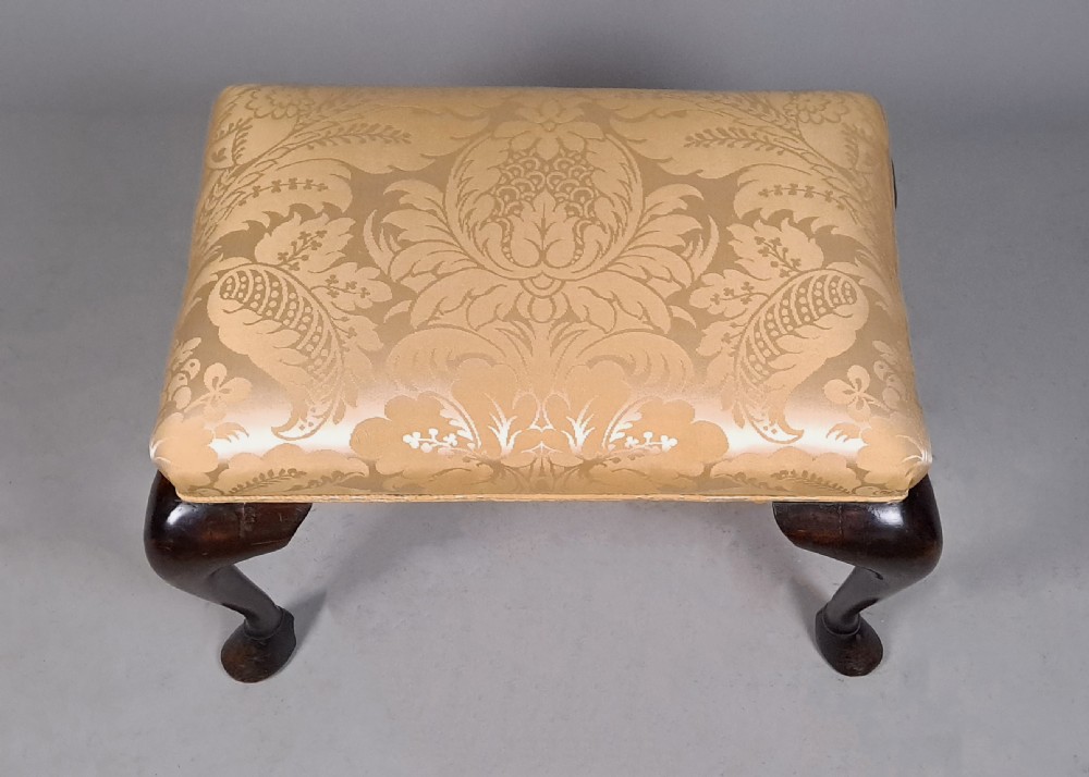 Beautiful Georgian Pony Hoof Mahogany Stool c. 1830 View III