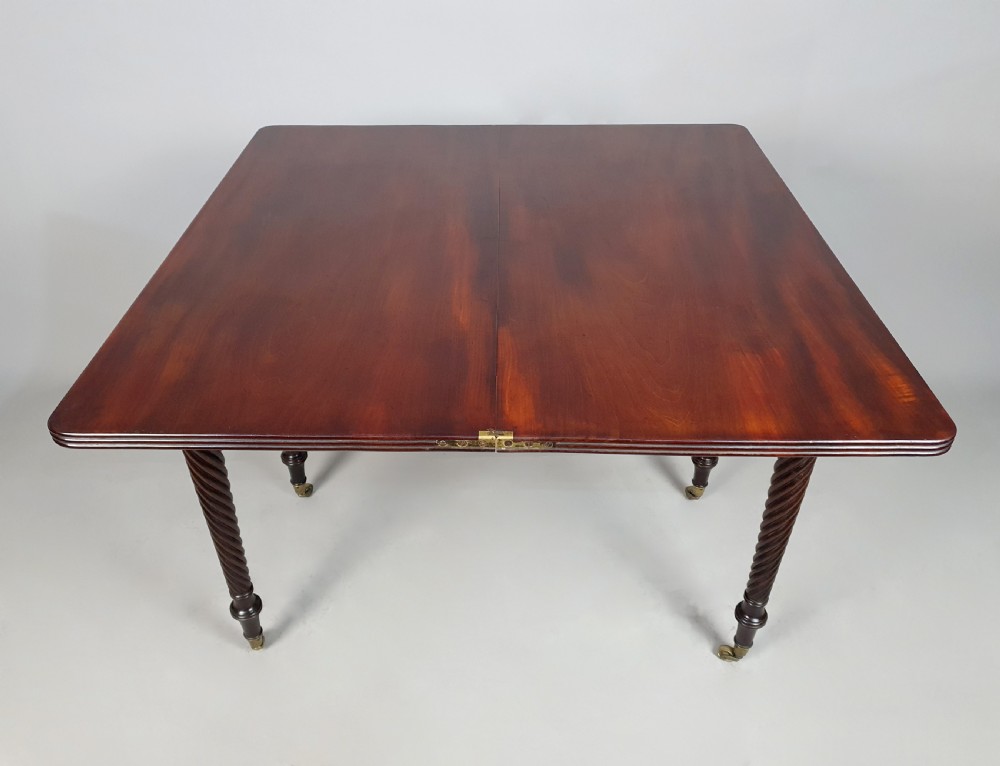 ‘Gillows’ George III Cuban Mahogany Supper Table c. 1760 View IV
