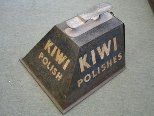 Kiwi Polish Street Vendors Stand